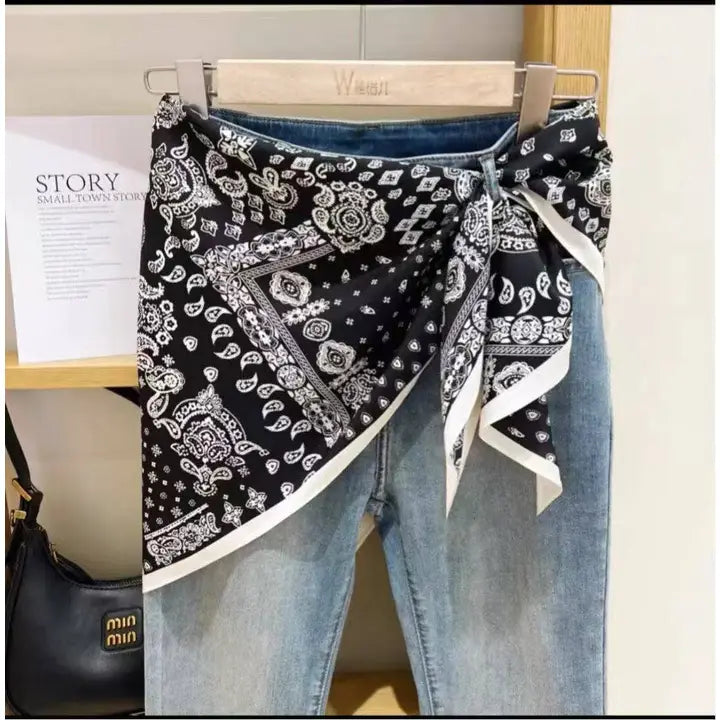 Printed Bandana Style Wrap