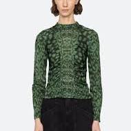 Claude Print Turtleneck