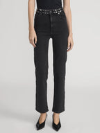 Le Sleek Straight Studded