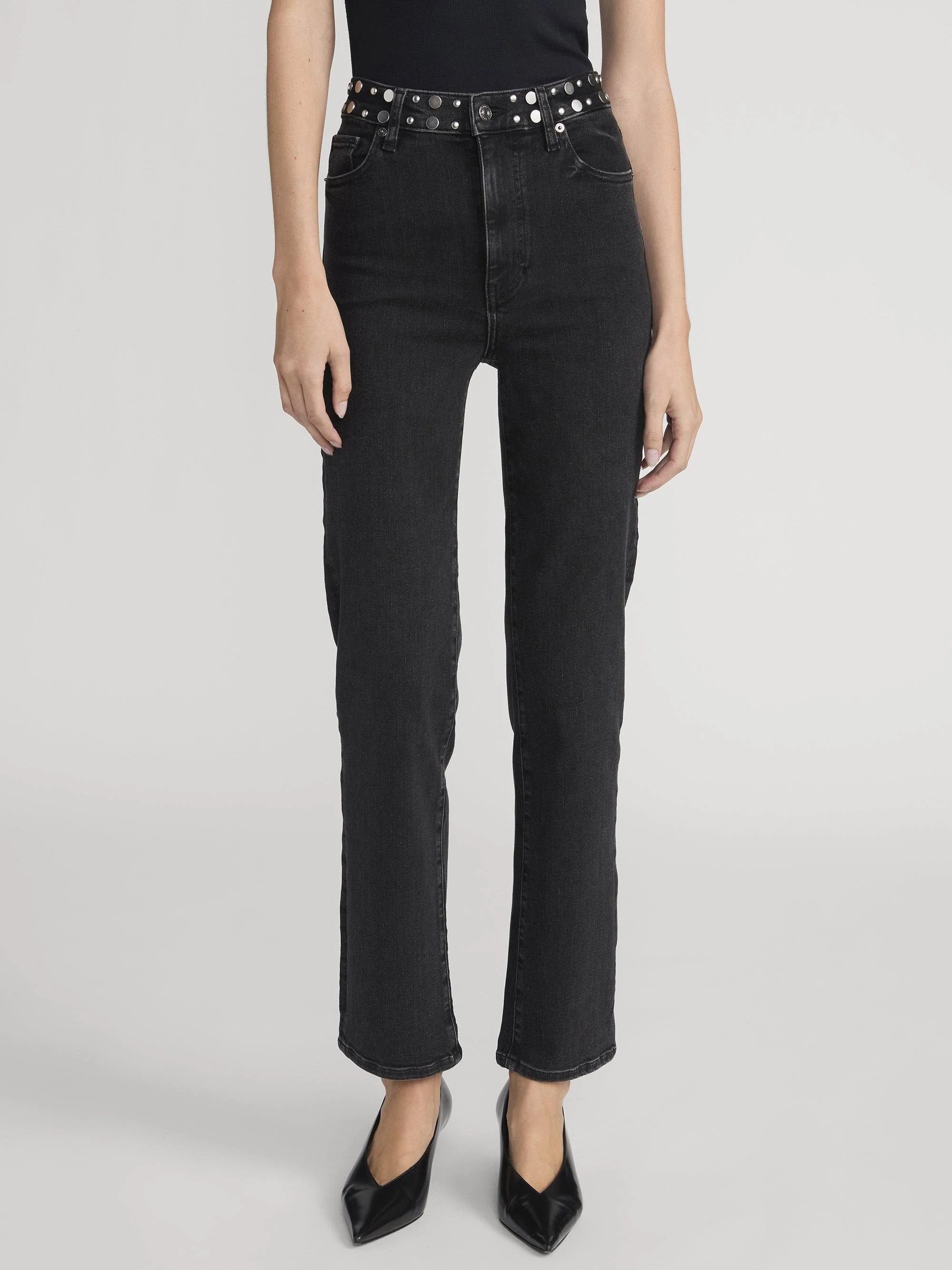 Le Sleek Straight Studded